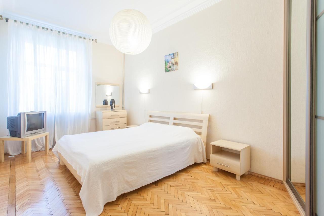 Sutkiminsk Apartment Centre Bilik gambar